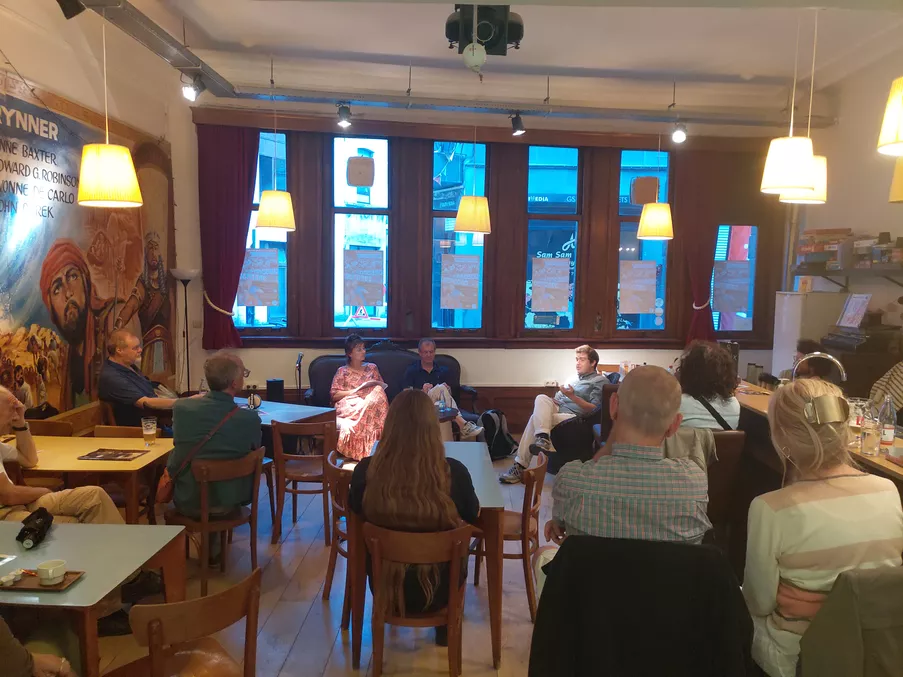 Roodshow OP Antwerpen